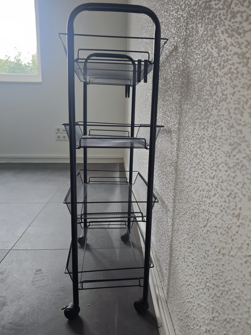 Küchenwagen 4 Ebenen Metall Schmal Rollwagen Küchenregal Rollen Organizer NEU