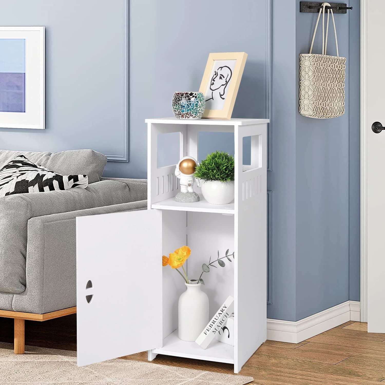 Schmaler Badezimmerschrank Weiß – Freistehender Badschrank mit Tür und offenen Fächern, platzsparender Organizer für Bad, Küche und Wohnzimmer